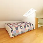 Cozy Apartment In Miskovici With Wifi