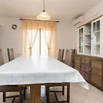 Pet Friendly Home In Privlaka With Wifi