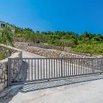 Gorgeous Home In Zaton Veliki