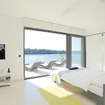 Lovely Home In Karbuni With Kitchen