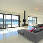Lovely Home In Karbuni With Kitchen