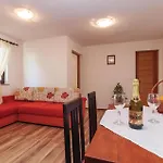 Cozy Apartment In Maslenica With Wifi