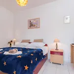 Stunning Apartment In Zuljana With 1 Bedrooms And Wifi