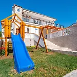 Nice Home In Rovanjska With House Sea View