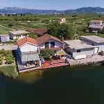 2 Bedroom Cozy Home In Opuzen