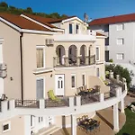 Awesome Apartment In Komarna With House Sea View