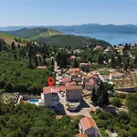 Stunning Home In Klek With Outdoor Swimming Pool