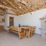 Amazing Home In Suhovare With Kitchen
