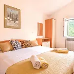 Gorgeous Home In Slivno With Wifi