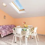 Amazing Apartment In Povljana With Jacuzzi