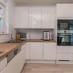 5 Bedroom Amazing Home In Kakma