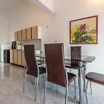 Beautiful Apartment In Vir With Wifi