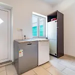 Cozy Home In Islam Latinski With Wifi
