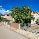 Gorgeous Apartment In Povljana With Wifi