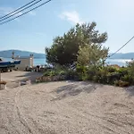 1 Bedroom Stunning Apartment In Komarna