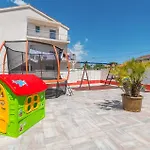 Nice Home In Turanj With Jacuzzi