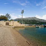 1 Bedroom Nice Home In Korcula