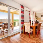 Beautiful Home In Posedarje With Wifi
