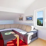 2 Bedroom Awesome Apartment In Klek