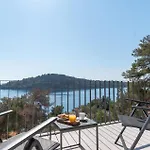 3 Bedroom Amazing Home In Blato