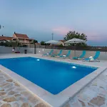 Nice Apartment In Gornje Rastane With Wifi