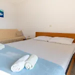 Nice Apartment In Klek With Kitchenette