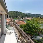 Nice Apartment In Blace With Kitchen