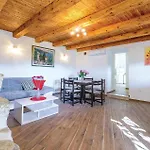 3 Bedroom Gorgeous Home In Mrcevo