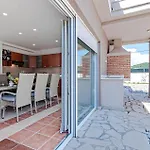 5 Bedroom Nice Home In Vela Luka