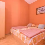 2 Bedroom Nice Apartment In Turanj