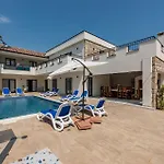 Awesome Home In Rastane Gornje With Wifi