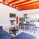 Awesome Home In Vela Luka With Kitchen