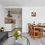 Lovely Apartment In Zadar With Wifi