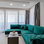 Nice Apartment In Orebic With Kitchen