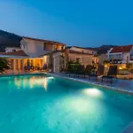 Villa Mirage With Private Heated Pool
