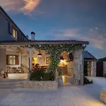 Villa Bandela
