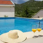 Holiday Home Zeleno Jezero