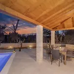 Villa Muralis