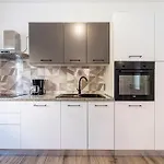Cozy Home In Biograd Na Moru With Wi-Fi