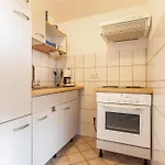 Beautiful Apartment In Nin With Wi-Fi