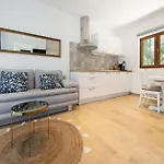 Gorgeous Home In Gruda With Outdoor Swimming Pool