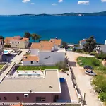 Villa Skyfall