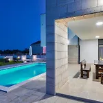 Villa Fa Exclusive