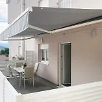 1 Bedroom Beautiful Apartment In Komarna