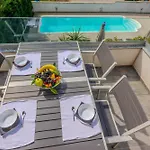 Royal Choice With Pool