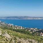 Cozy Apartment In Starigrad Paklenica