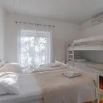 Tinka, Zimmer No 5