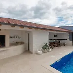 Villa Hill Stars, Makarska- Slivno