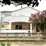 House Laguna Apartment III