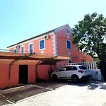 Ferienhaus In Dobropoljana Mit Freiterrasse